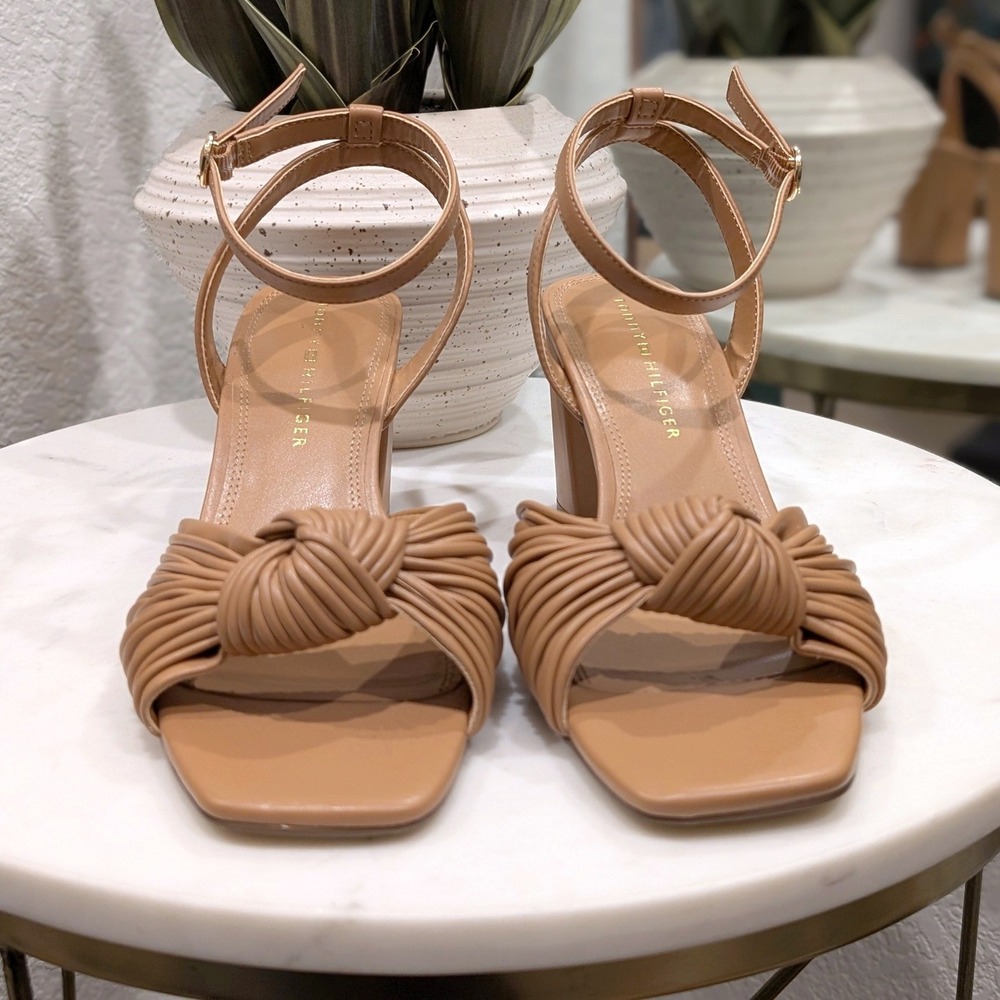 Tommy Hilfiger Sarifina Knotted Block Heel Sandals Size 8M‎ in Tan - Picture 2 of 10
